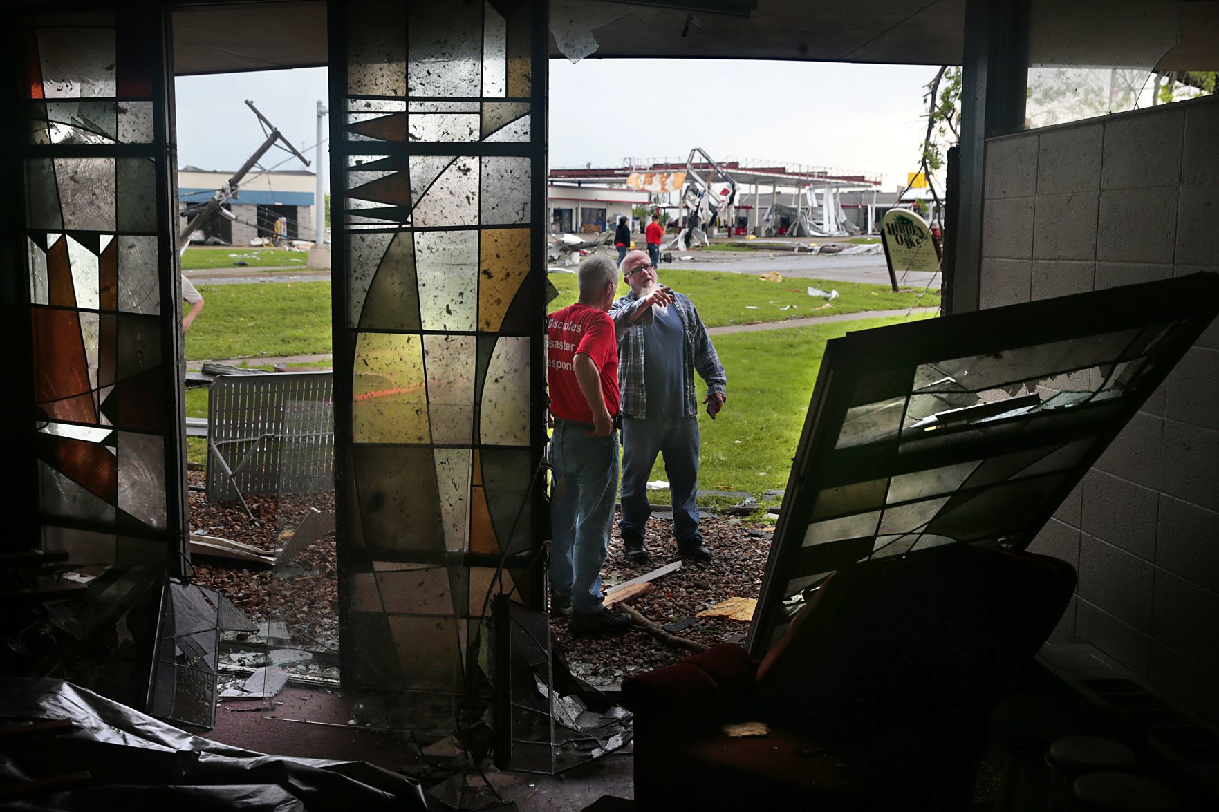 Tornado rips through Jefferson City